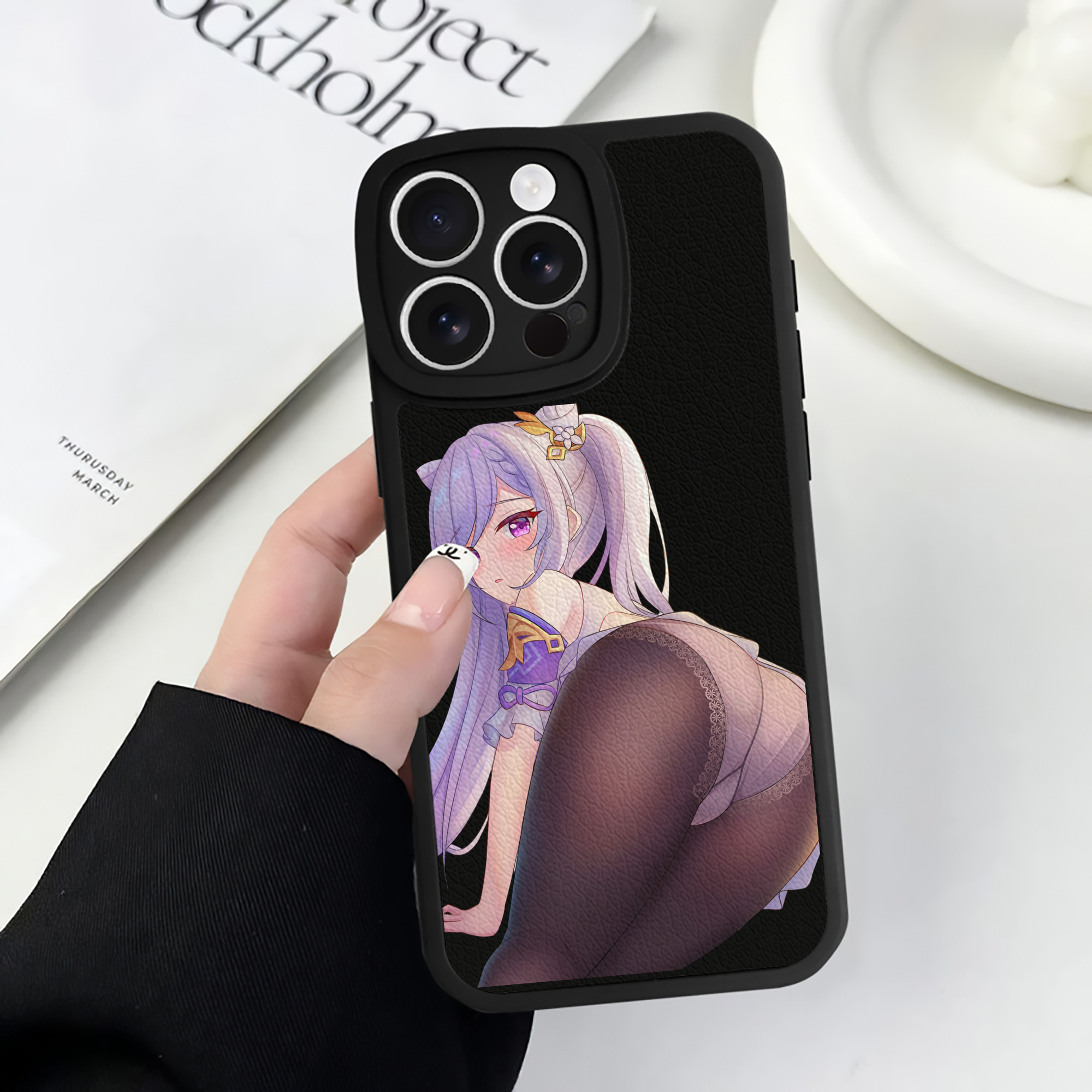 げんし神 刻晴 こくせい genshin Kokusei 【iPhone 16シリーズ対応】シリコンスマホケース（レザー調） 材質：シリコン